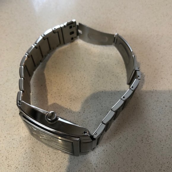 Kenneth Cole Reaction watch - Picture 8 of 9